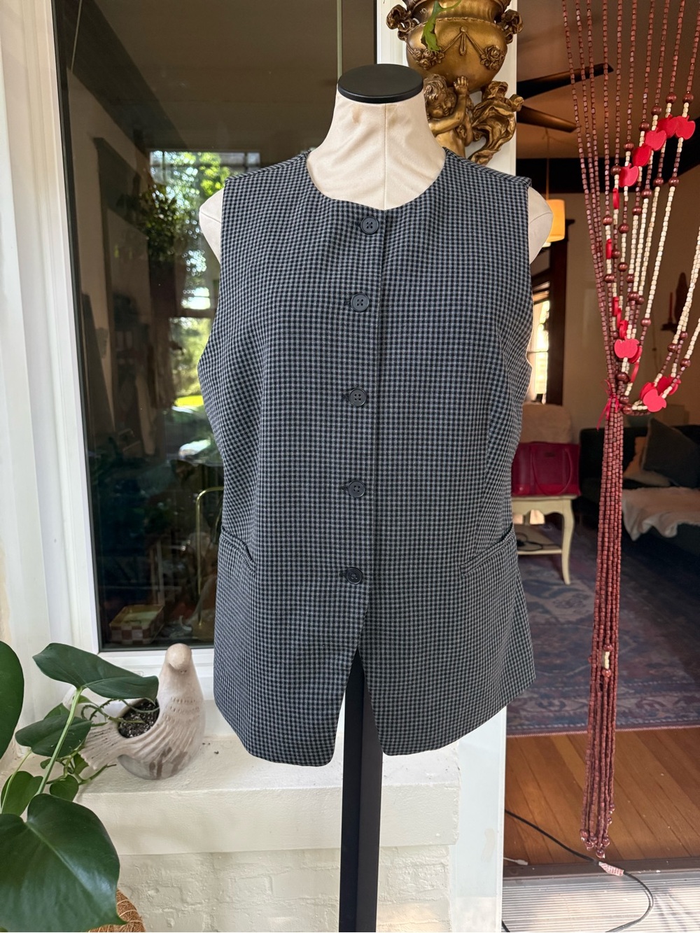 GAP Black & Grey Houndstooth Button-Front Vest